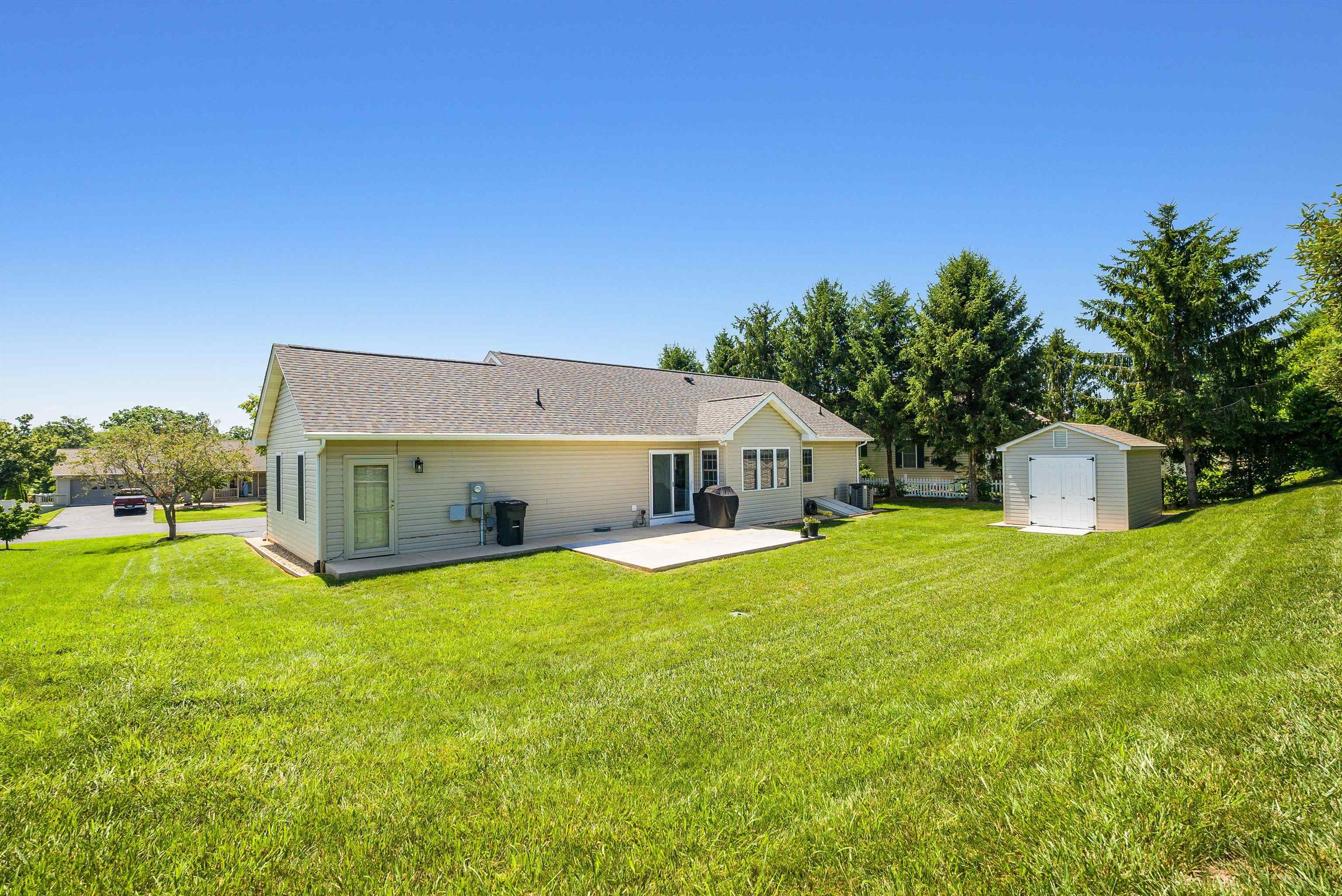 324 WYNDHAM HILL DR, FISHERSVILLE, Virginia 22939, 3 Bedrooms Bedrooms, ,2 BathroomsBathrooms,Residential,324 WYNDHAM HILL DR,666046 MLS # 666046