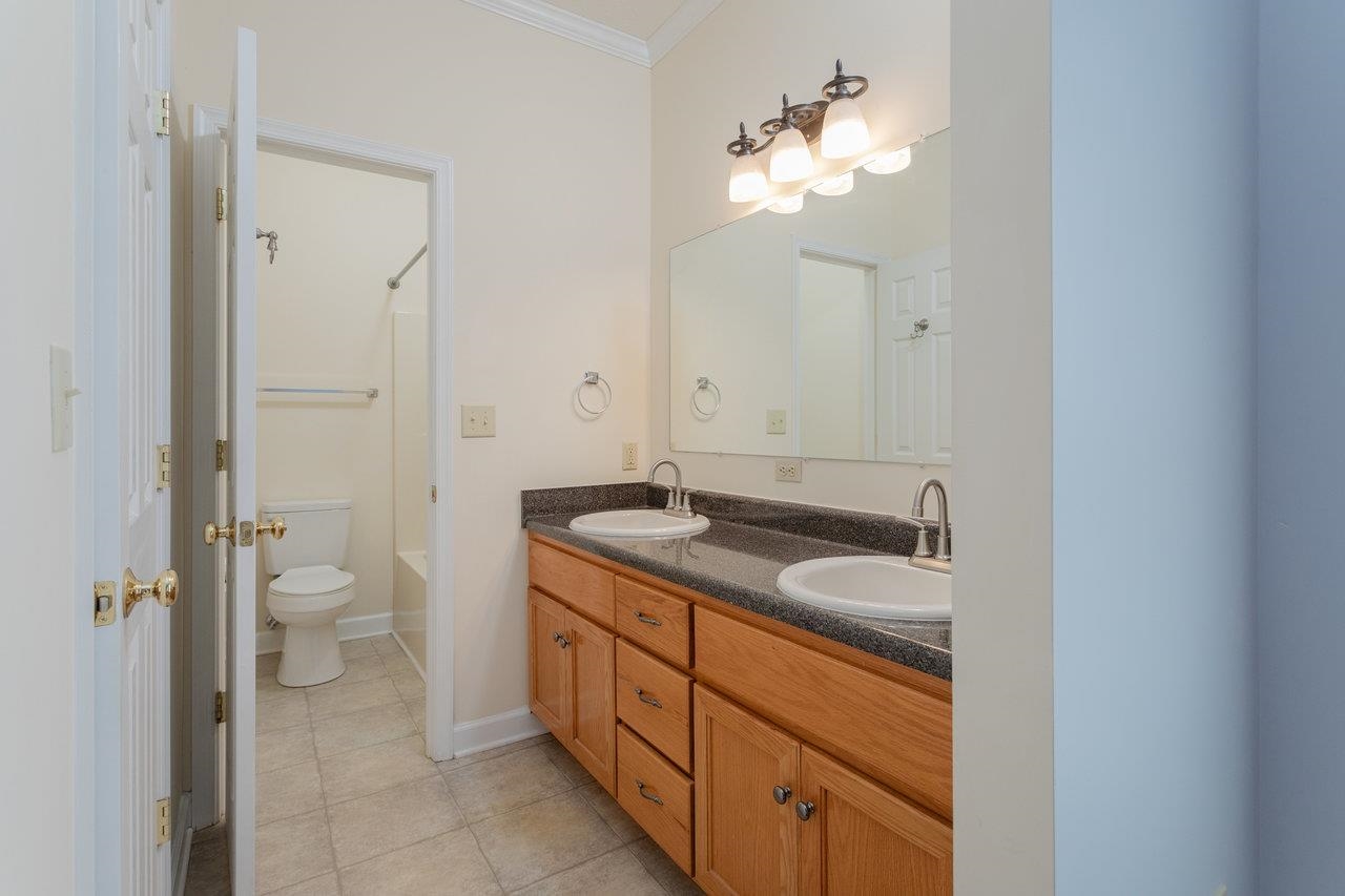 390 STONELEIGH DR, HARRISONBURG, Virginia 22801, 3 Bedrooms Bedrooms, ,3 BathroomsBathrooms,Residential,390 STONELEIGH DR,666049 MLS # 666049