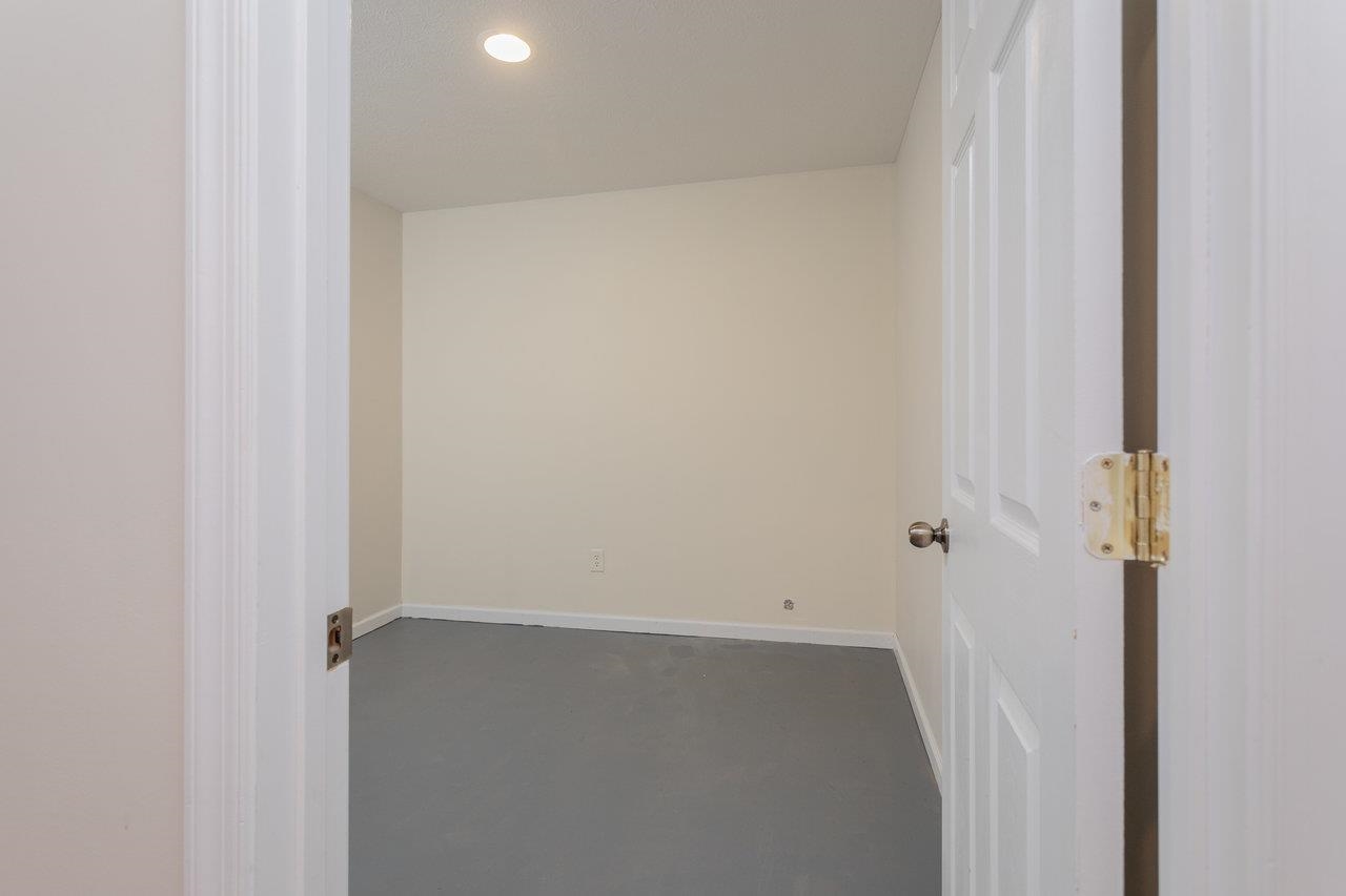 390 STONELEIGH DR, HARRISONBURG, Virginia 22801, 3 Bedrooms Bedrooms, ,3 BathroomsBathrooms,Residential,390 STONELEIGH DR,666049 MLS # 666049