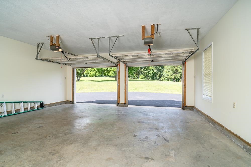 2178 CHURCHVILLE AVE, STAUNTON, Virginia 24401, 3 Bedrooms Bedrooms, ,2 BathroomsBathrooms,Residential,2178 CHURCHVILLE AVE,666051 MLS # 666051
