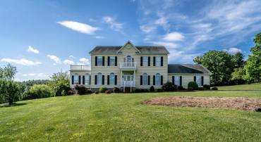 2178 CHURCHVILLE AVE, STAUNTON, Virginia 24401, 3 Bedrooms Bedrooms, ,2 BathroomsBathrooms,Residential,2178 CHURCHVILLE AVE,666051 MLS # 666051