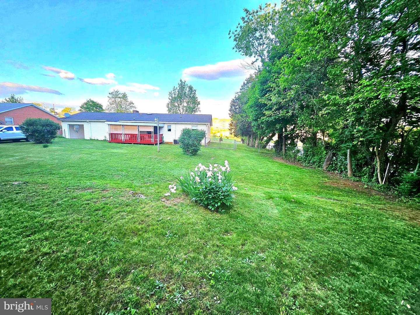 671 FOX DR, WINCHESTER, Virginia 22603, 3 Bedrooms Bedrooms, ,1 BathroomBathrooms,Residential,For sale,671 FOX DR,VAFV2034094 MLS # VAFV2034094