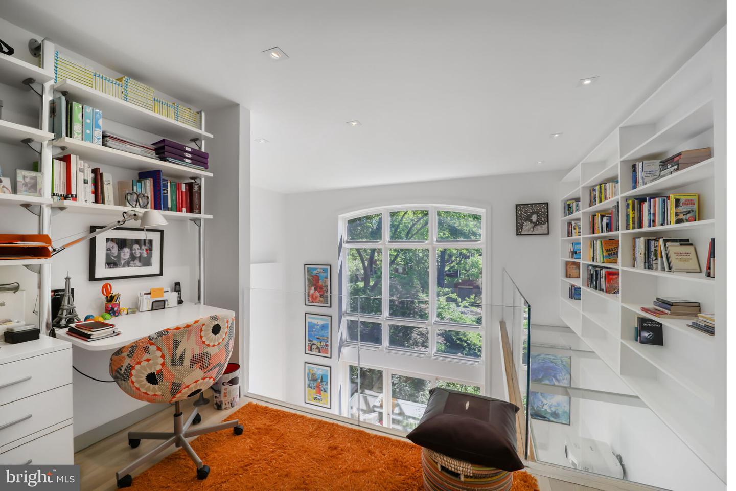 3927 GEORGETOWN CT NW, WASHINGTON, District Of Columbia 20007, 4 Bedrooms Bedrooms, 6 Rooms Rooms,3 BathroomsBathrooms,Residential,For sale,3927 GEORGETOWN CT NW,DCDC2201874 MLS # DCDC2201874