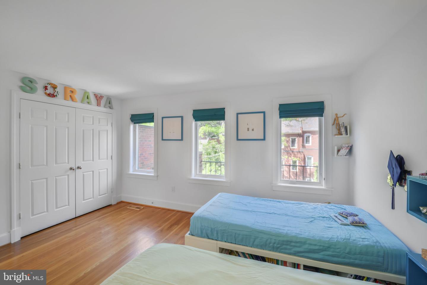 3927 GEORGETOWN CT NW, WASHINGTON, District Of Columbia 20007, 4 Bedrooms Bedrooms, 6 Rooms Rooms,3 BathroomsBathrooms,Residential,For sale,3927 GEORGETOWN CT NW,DCDC2201874 MLS # DCDC2201874