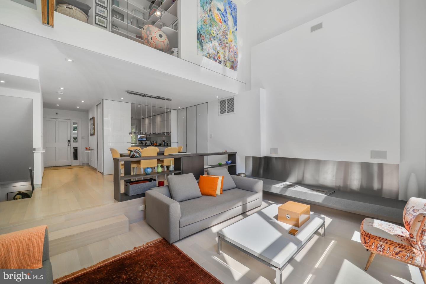 3927 GEORGETOWN CT NW, WASHINGTON, District Of Columbia 20007, 4 Bedrooms Bedrooms, 6 Rooms Rooms,3 BathroomsBathrooms,Residential,For sale,3927 GEORGETOWN CT NW,DCDC2201874 MLS # DCDC2201874