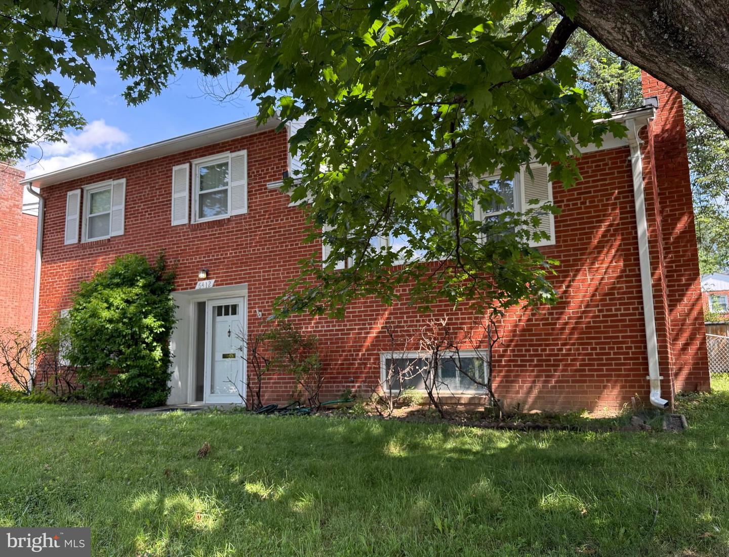 6412 24TH ST N, ARLINGTON, Virginia 22207, 4 Bedrooms Bedrooms, ,2 BathroomsBathrooms,Residential,For sale,6412 24TH ST N,VAAR2058468 MLS # VAAR2058468