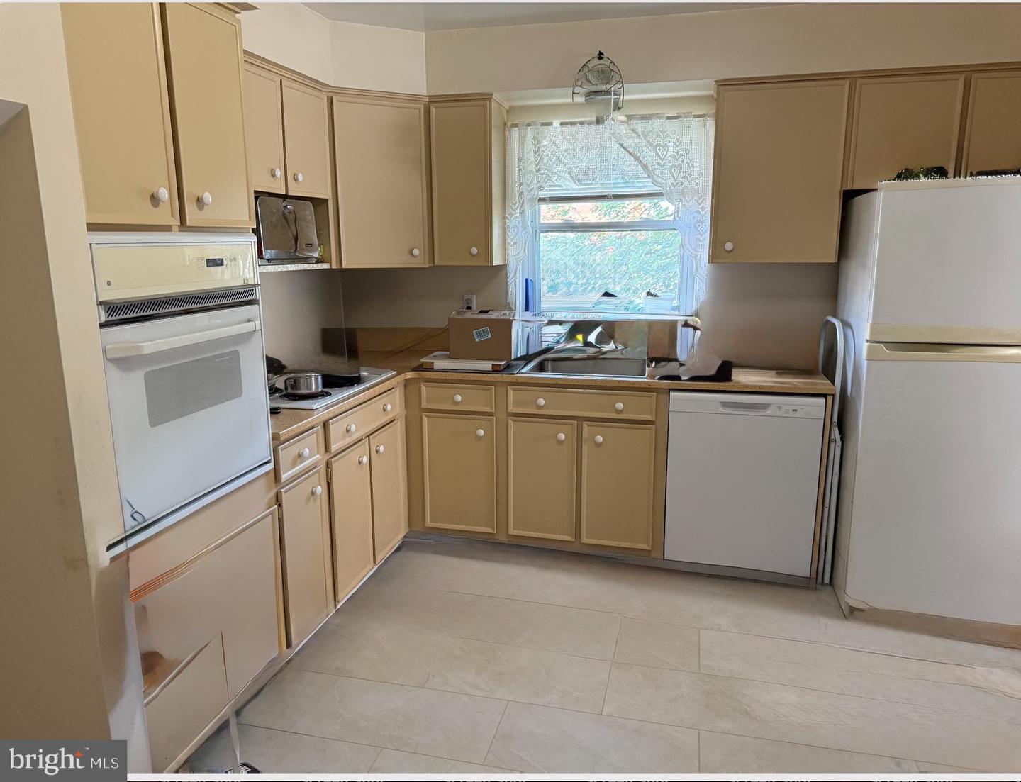 6412 24TH ST N, ARLINGTON, Virginia 22207, 4 Bedrooms Bedrooms, ,2 BathroomsBathrooms,Residential,For sale,6412 24TH ST N,VAAR2058468 MLS # VAAR2058468