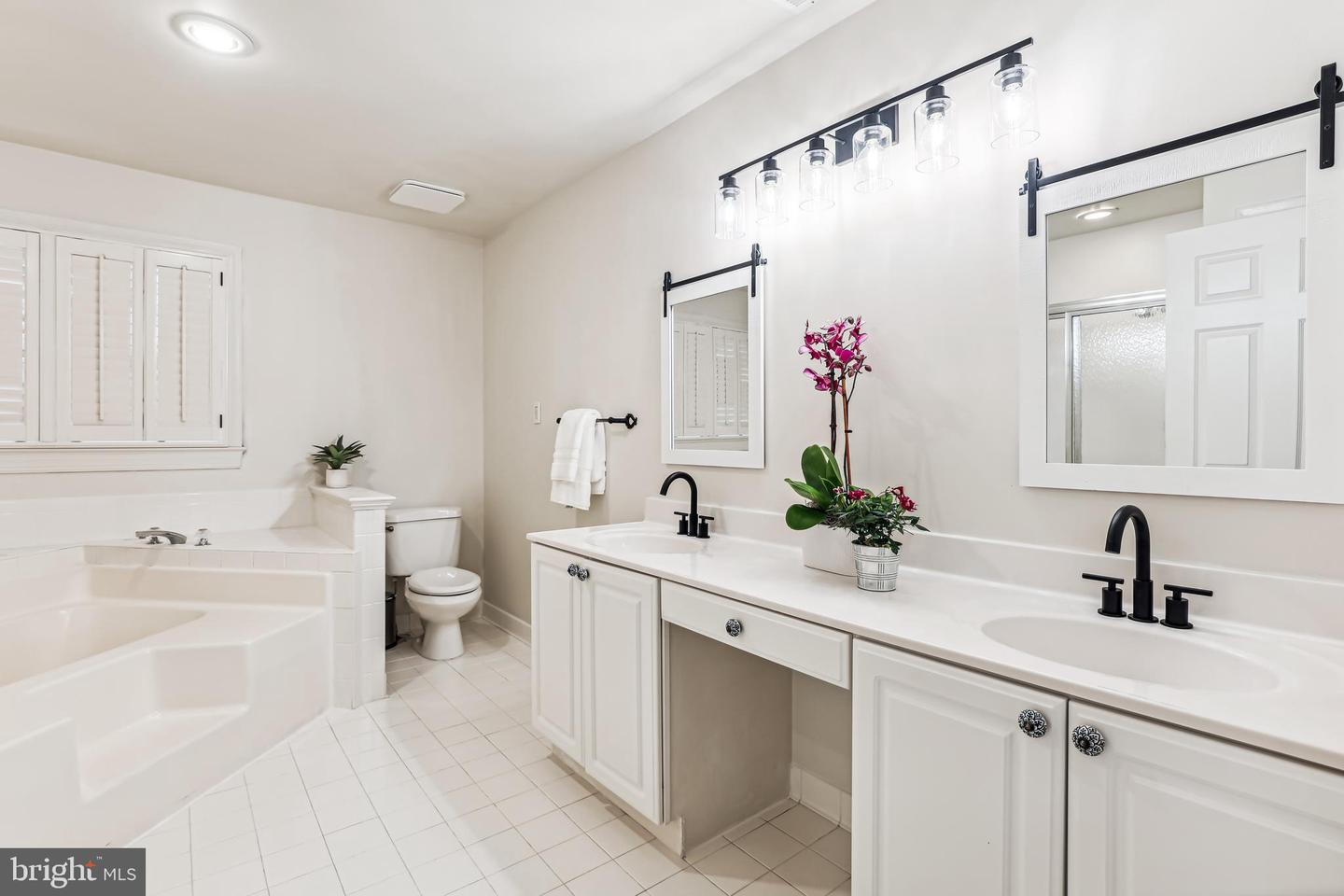 11400 TOWERING OAK WAY, RESTON, Virginia 20194, 7 Bedrooms Bedrooms, ,4 BathroomsBathrooms,Residential,For sale,11400 TOWERING OAK WAY,VAFX2245328 MLS # VAFX2245328