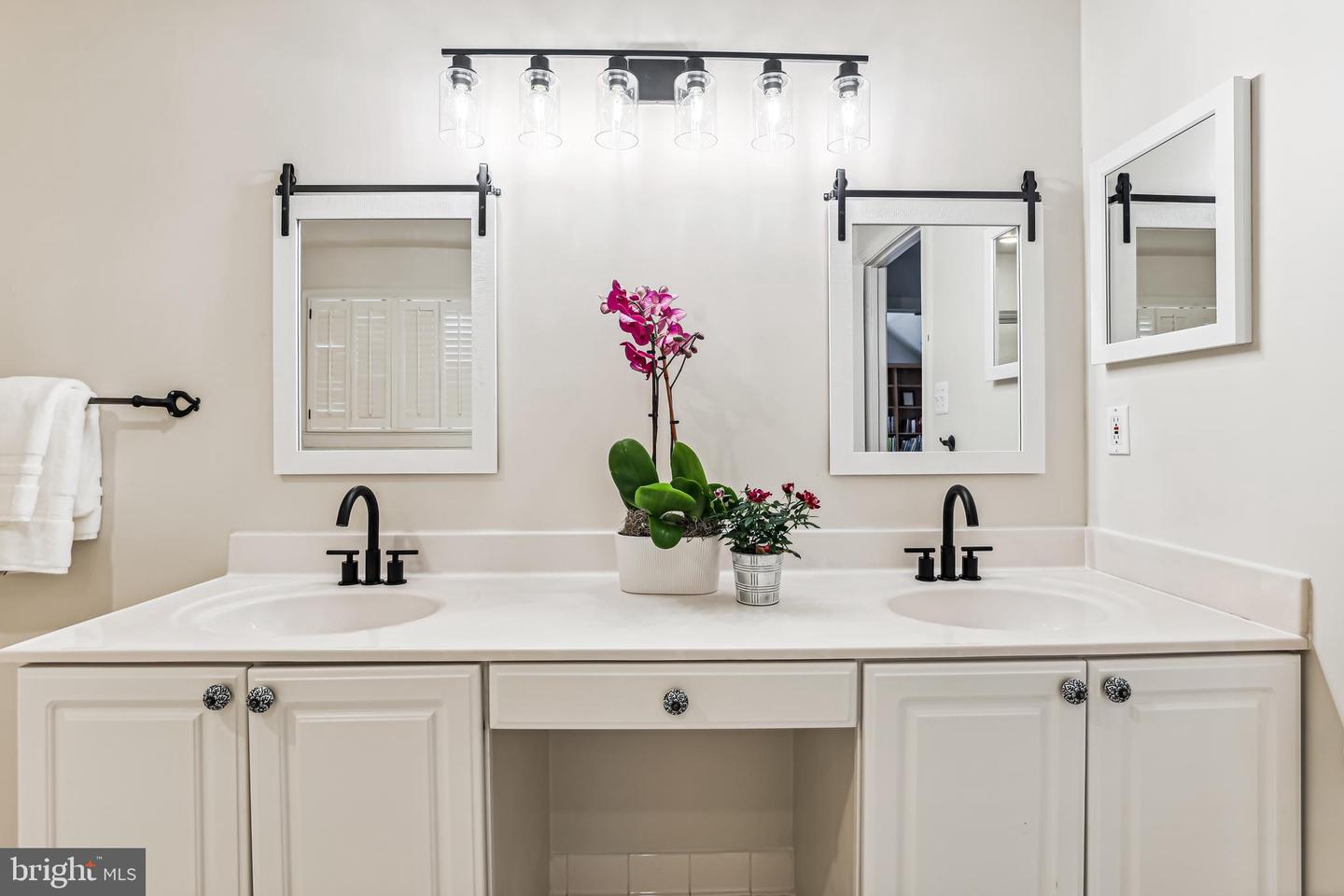 11400 TOWERING OAK WAY, RESTON, Virginia 20194, 7 Bedrooms Bedrooms, ,4 BathroomsBathrooms,Residential,For sale,11400 TOWERING OAK WAY,VAFX2245328 MLS # VAFX2245328