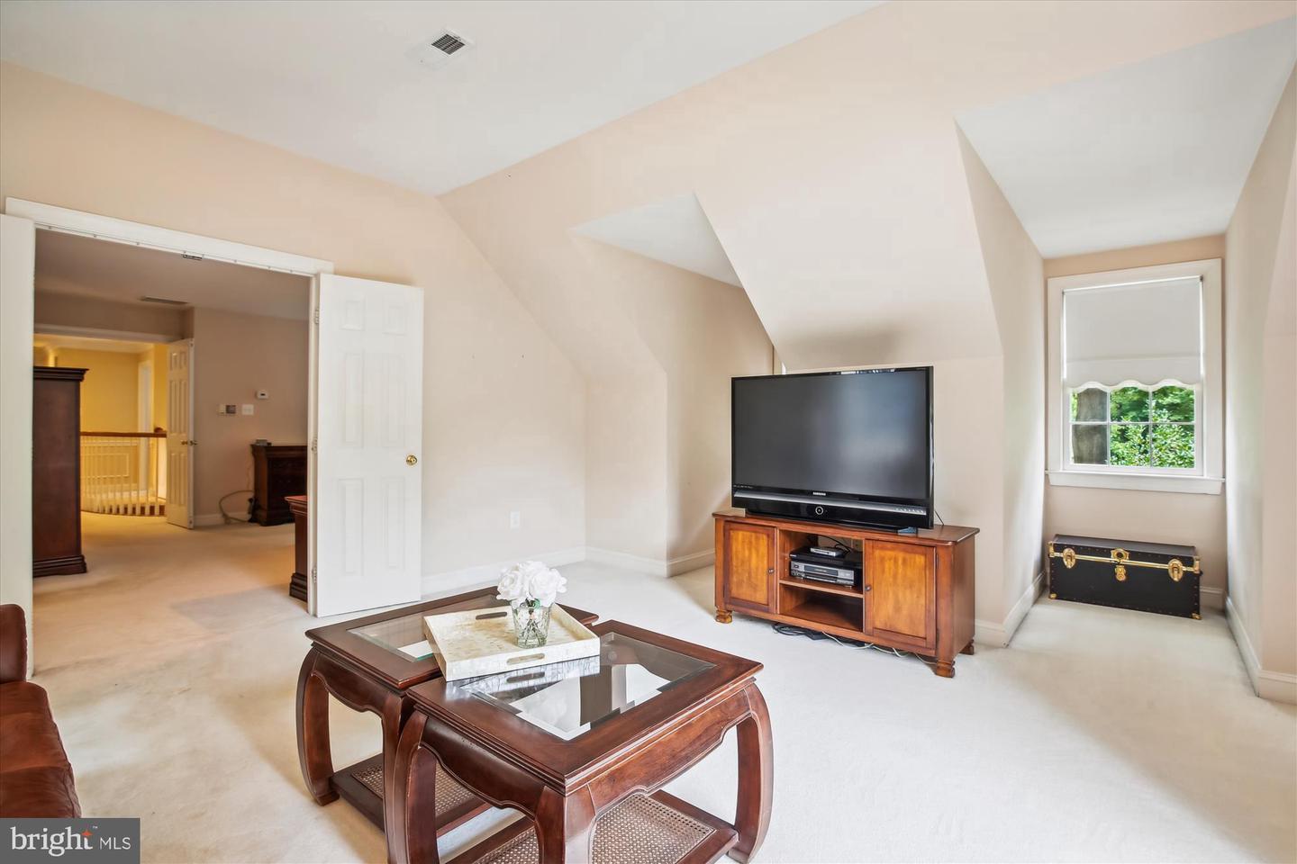 11400 TOWERING OAK WAY, RESTON, Virginia 20194, 7 Bedrooms Bedrooms, ,4 BathroomsBathrooms,Residential,For sale,11400 TOWERING OAK WAY,VAFX2245328 MLS # VAFX2245328