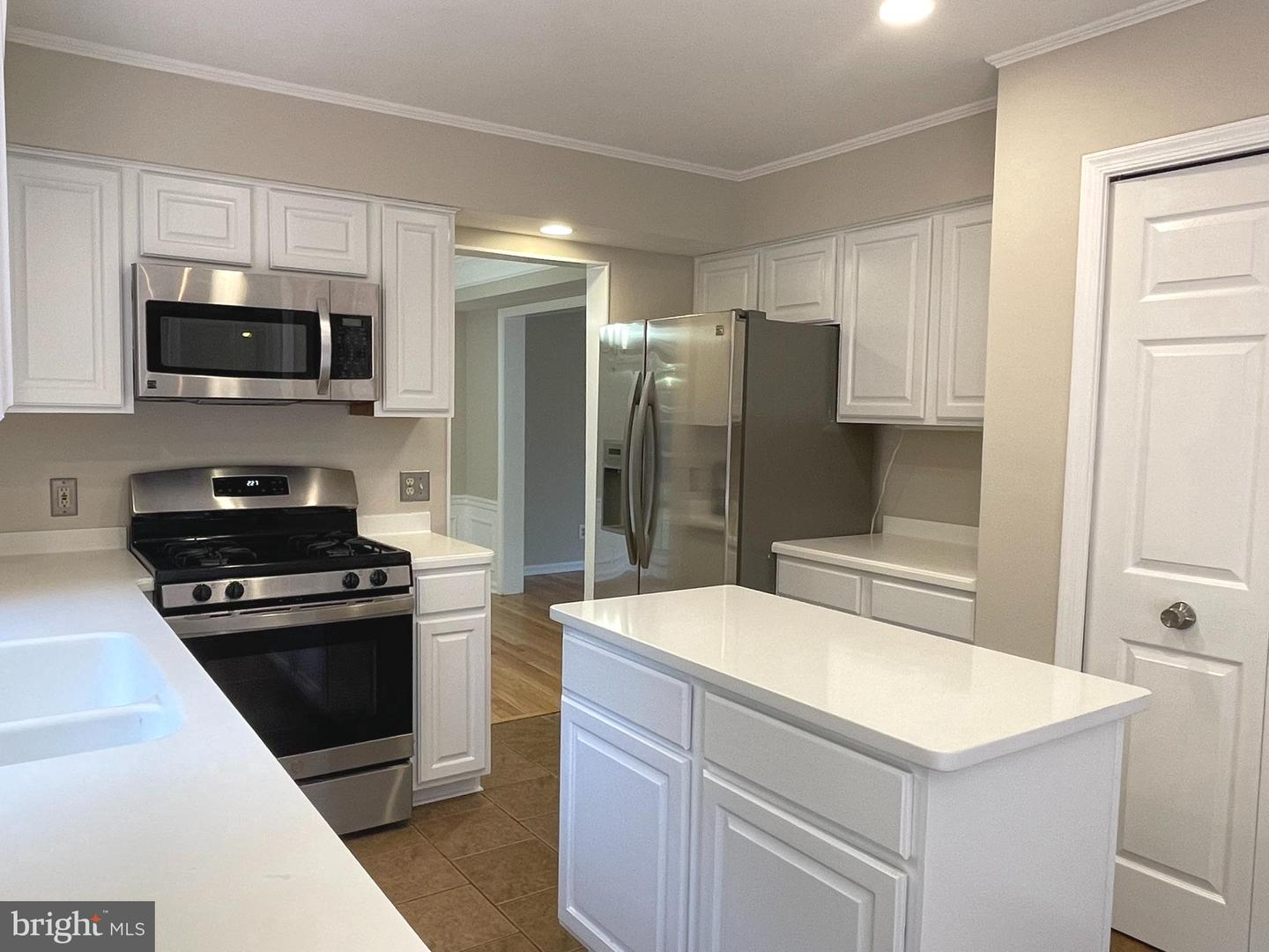 2869 CHEVOIT HILL CT, WOODBRIDGE, Virginia 22191, 4 Bedrooms Bedrooms, ,3 BathroomsBathrooms,Residential,For sale,2869 CHEVOIT HILL CT,VAPW2096824 MLS # VAPW2096824