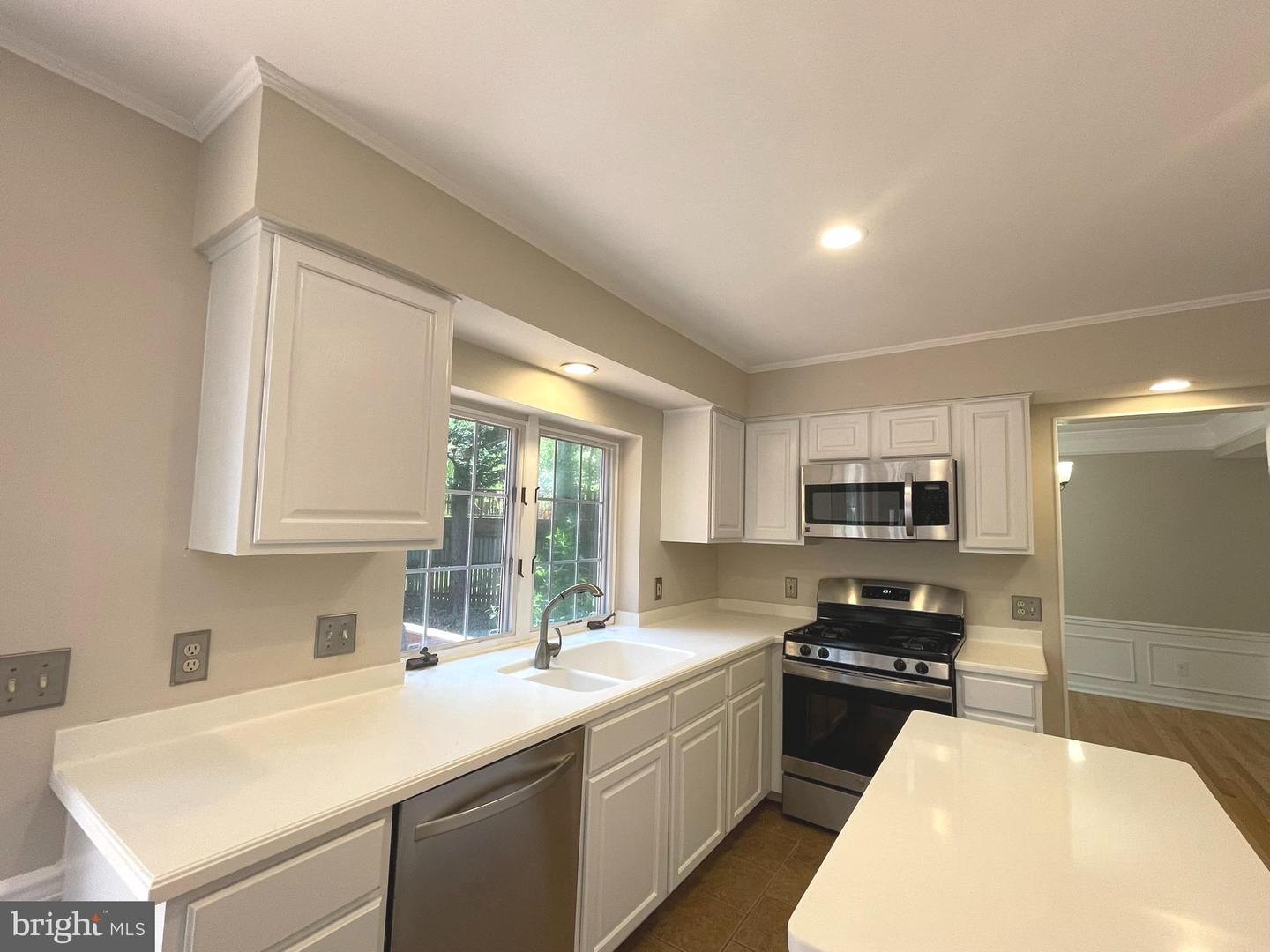 2869 CHEVOIT HILL CT, WOODBRIDGE, Virginia 22191, 4 Bedrooms Bedrooms, ,3 BathroomsBathrooms,Residential,For sale,2869 CHEVOIT HILL CT,VAPW2096824 MLS # VAPW2096824