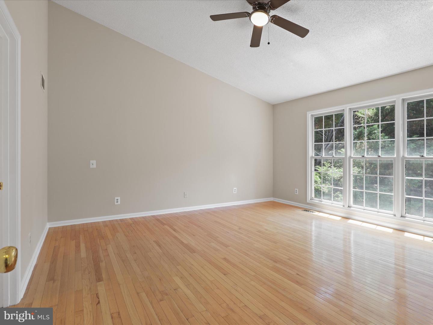 2869 CHEVOIT HILL CT, WOODBRIDGE, Virginia 22191, 4 Bedrooms Bedrooms, ,3 BathroomsBathrooms,Residential,For sale,2869 CHEVOIT HILL CT,VAPW2096824 MLS # VAPW2096824