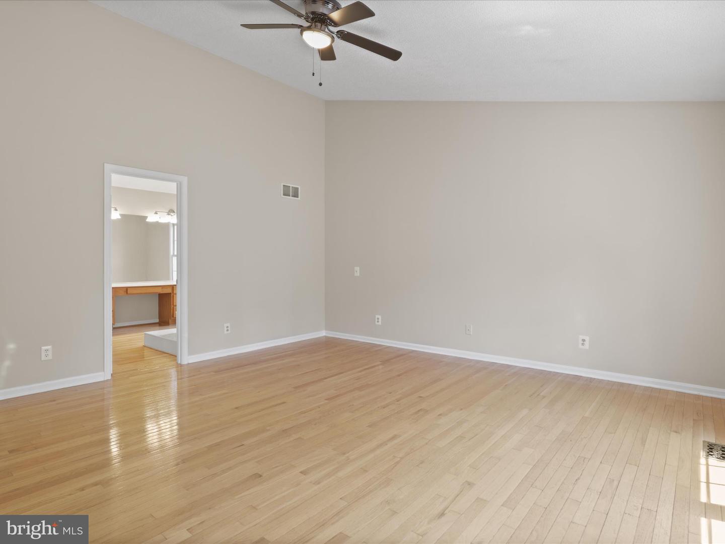 2869 CHEVOIT HILL CT, WOODBRIDGE, Virginia 22191, 4 Bedrooms Bedrooms, ,3 BathroomsBathrooms,Residential,For sale,2869 CHEVOIT HILL CT,VAPW2096824 MLS # VAPW2096824