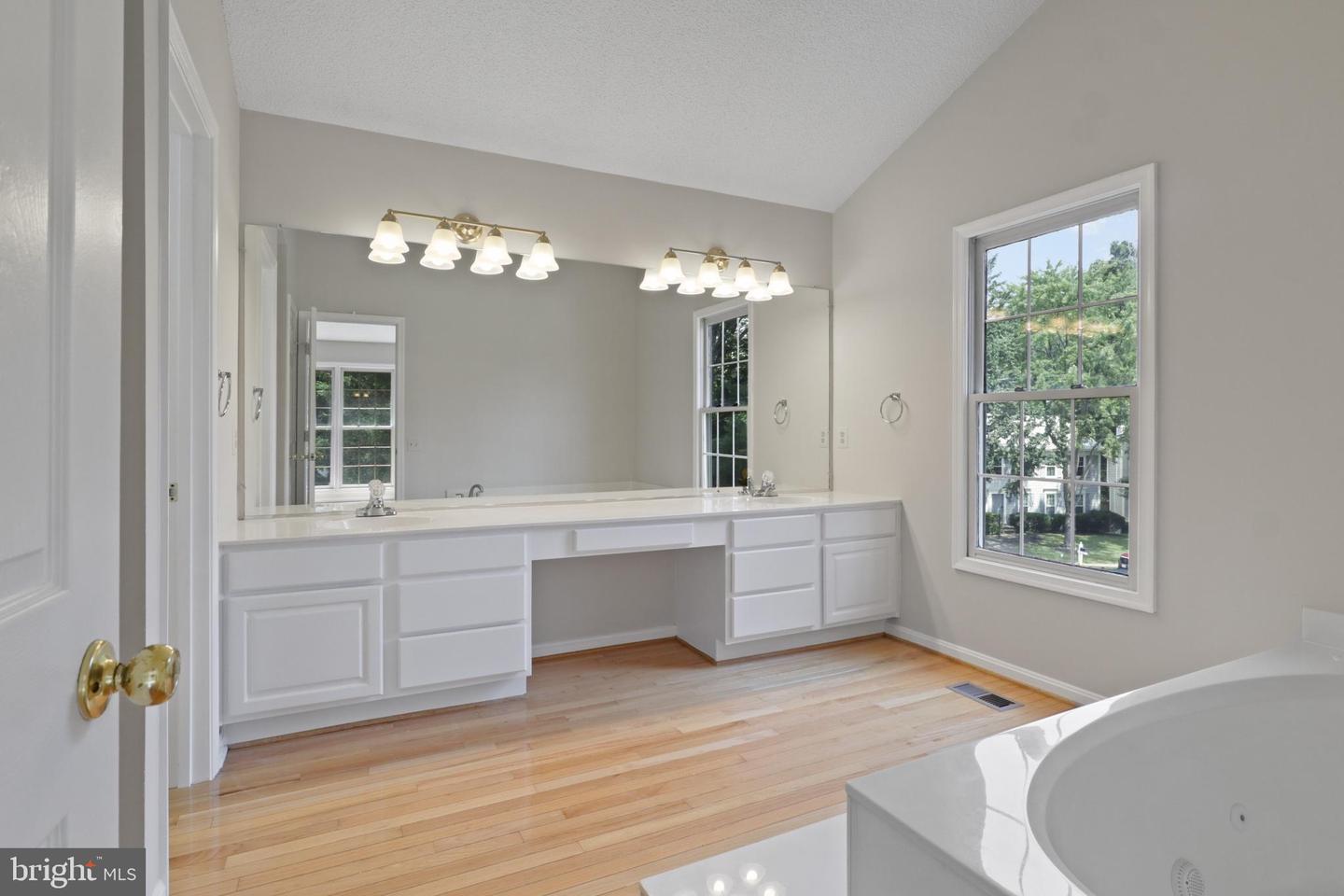 2869 CHEVOIT HILL CT, WOODBRIDGE, Virginia 22191, 4 Bedrooms Bedrooms, ,3 BathroomsBathrooms,Residential,For sale,2869 CHEVOIT HILL CT,VAPW2096824 MLS # VAPW2096824