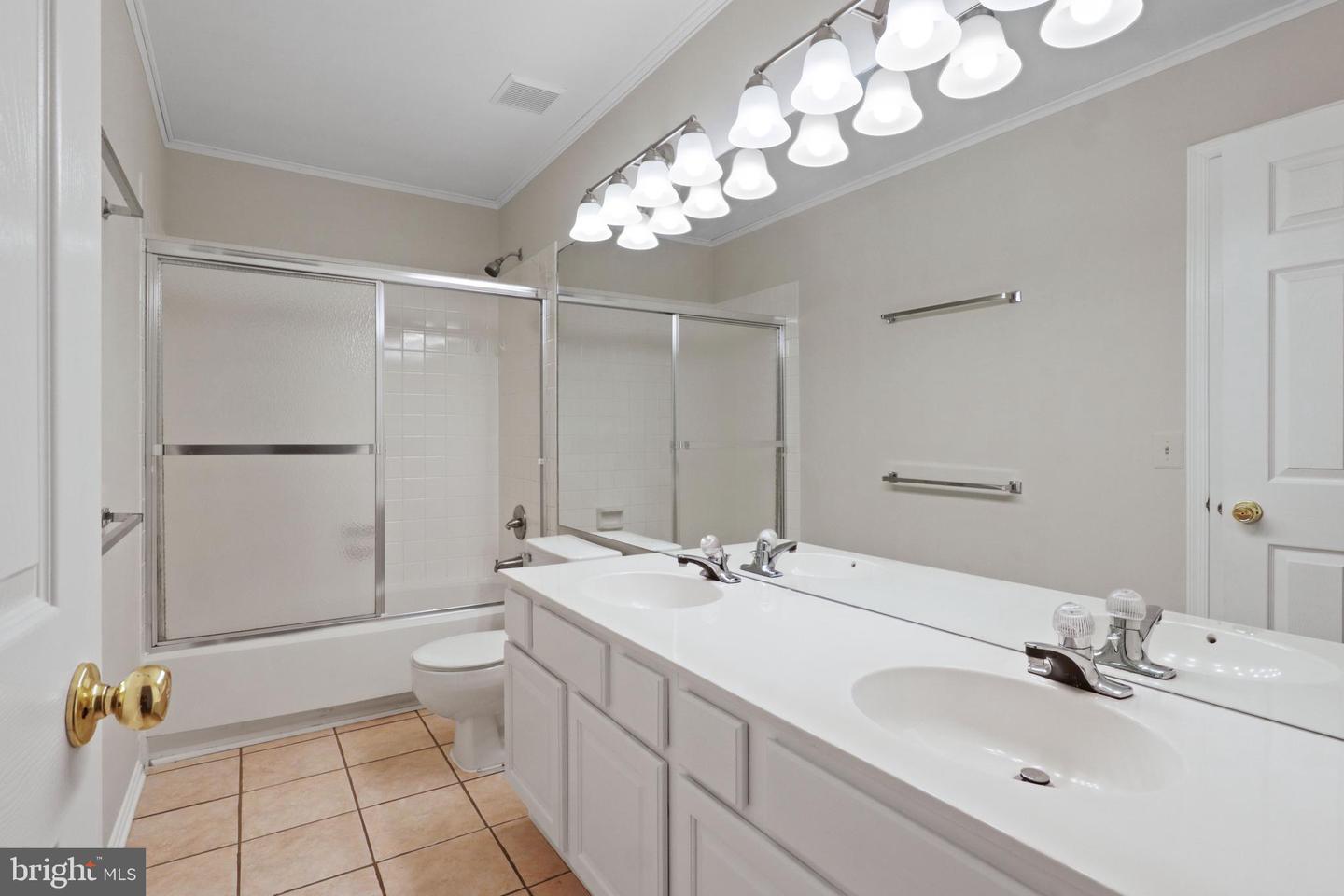 2869 CHEVOIT HILL CT, WOODBRIDGE, Virginia 22191, 4 Bedrooms Bedrooms, ,3 BathroomsBathrooms,Residential,For sale,2869 CHEVOIT HILL CT,VAPW2096824 MLS # VAPW2096824