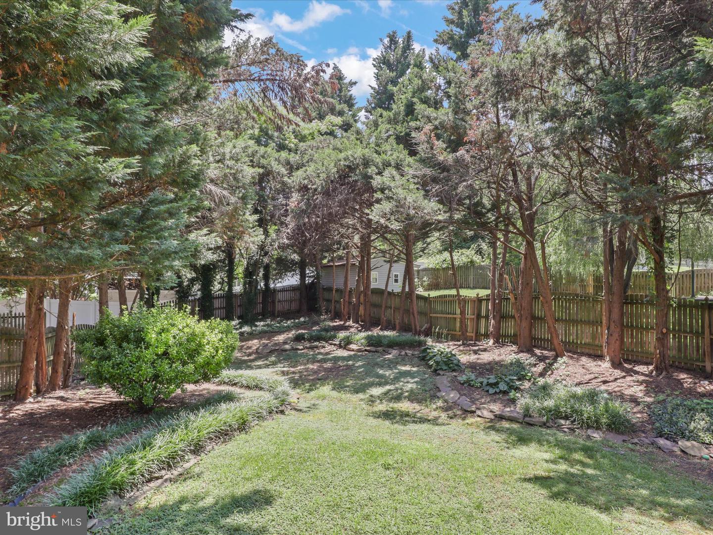 2869 CHEVOIT HILL CT, WOODBRIDGE, Virginia 22191, 4 Bedrooms Bedrooms, ,3 BathroomsBathrooms,Residential,For sale,2869 CHEVOIT HILL CT,VAPW2096824 MLS # VAPW2096824