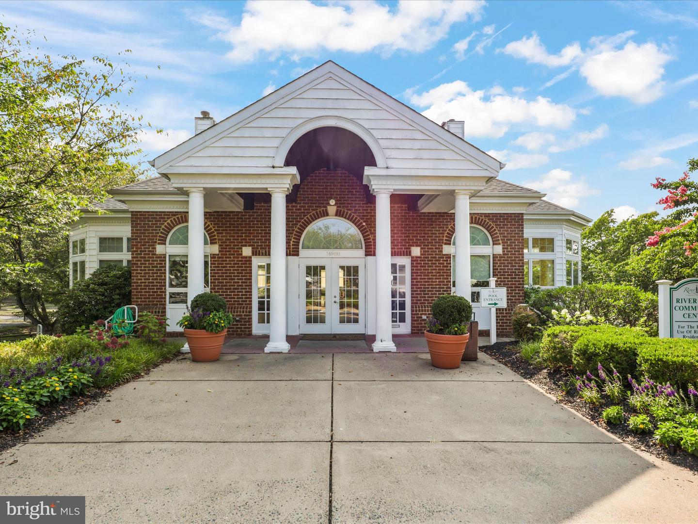 2869 CHEVOIT HILL CT, WOODBRIDGE, Virginia 22191, 4 Bedrooms Bedrooms, ,3 BathroomsBathrooms,Residential,For sale,2869 CHEVOIT HILL CT,VAPW2096824 MLS # VAPW2096824