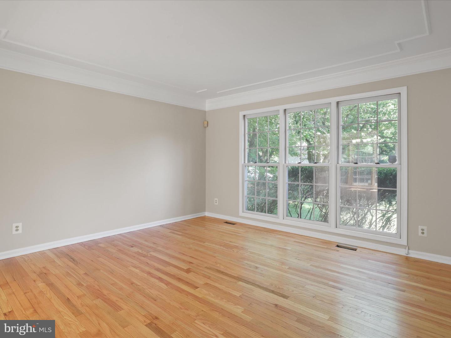 2869 CHEVOIT HILL CT, WOODBRIDGE, Virginia 22191, 4 Bedrooms Bedrooms, ,3 BathroomsBathrooms,Residential,For sale,2869 CHEVOIT HILL CT,VAPW2096824 MLS # VAPW2096824