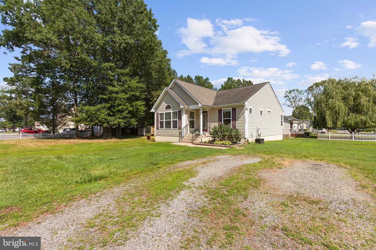 112 AZALEA RD, COLONIAL BEACH, Virginia 22443, 3 Bedrooms Bedrooms, ,2 BathroomsBathrooms,Residential,For sale,112 AZALEA RD,VAWE2009122 MLS # VAWE2009122
