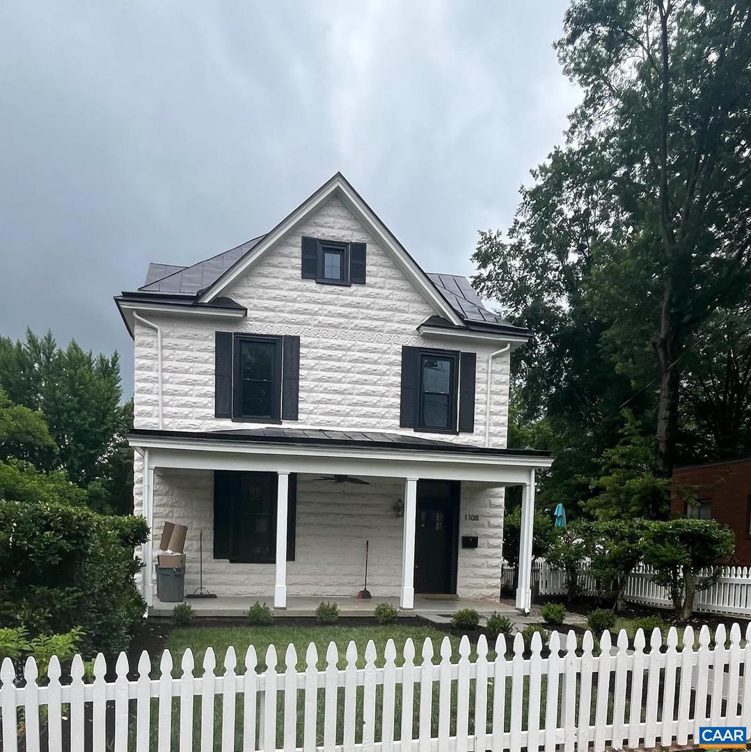 1108 EAST JEFFERSON ST, CHARLOTTESVILLE, Virginia 22901, 3 Bedrooms Bedrooms, ,3 BathroomsBathrooms,Residential,For sale,1108 EAST JEFFERSON ST,666024 MLS # 666024