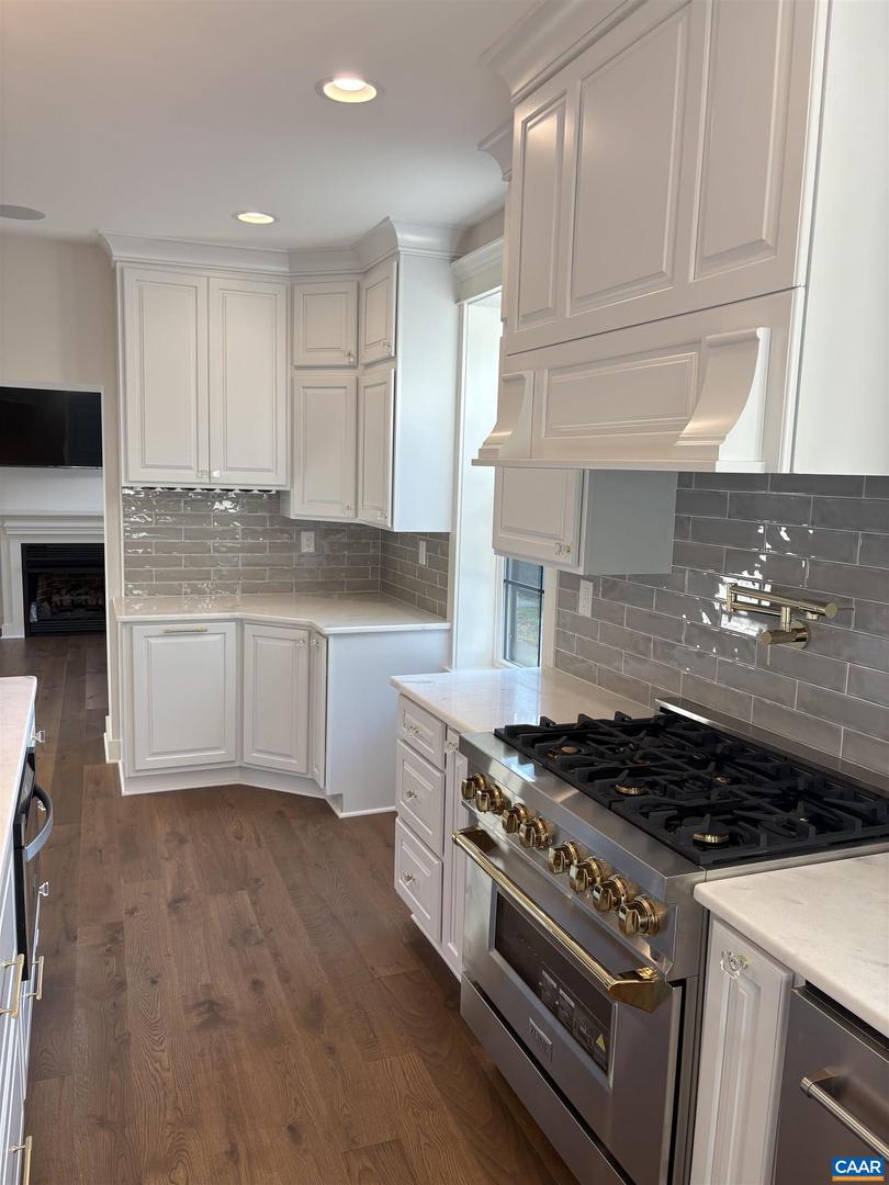 1108 EAST JEFFERSON ST, CHARLOTTESVILLE, Virginia 22901, 3 Bedrooms Bedrooms, ,3 BathroomsBathrooms,Residential,For sale,1108 EAST JEFFERSON ST,666024 MLS # 666024