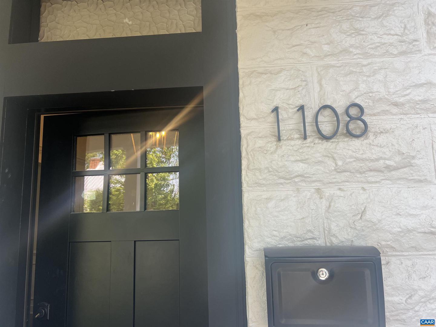 1108 EAST JEFFERSON ST, CHARLOTTESVILLE, Virginia 22901, 3 Bedrooms Bedrooms, ,3 BathroomsBathrooms,Residential,For sale,1108 EAST JEFFERSON ST,666024 MLS # 666024