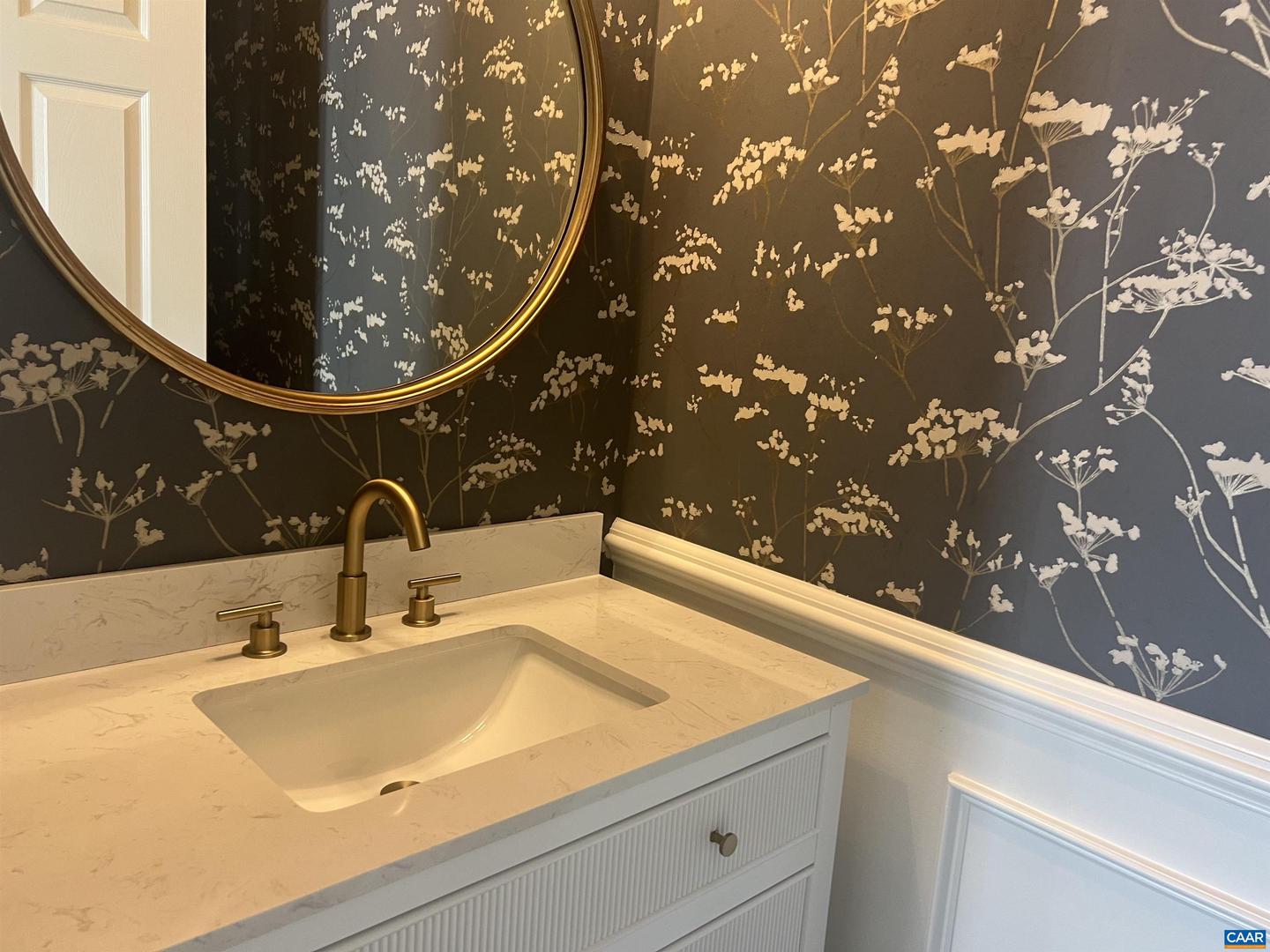 1108 EAST JEFFERSON ST, CHARLOTTESVILLE, Virginia 22901, 3 Bedrooms Bedrooms, ,3 BathroomsBathrooms,Residential,For sale,1108 EAST JEFFERSON ST,666024 MLS # 666024