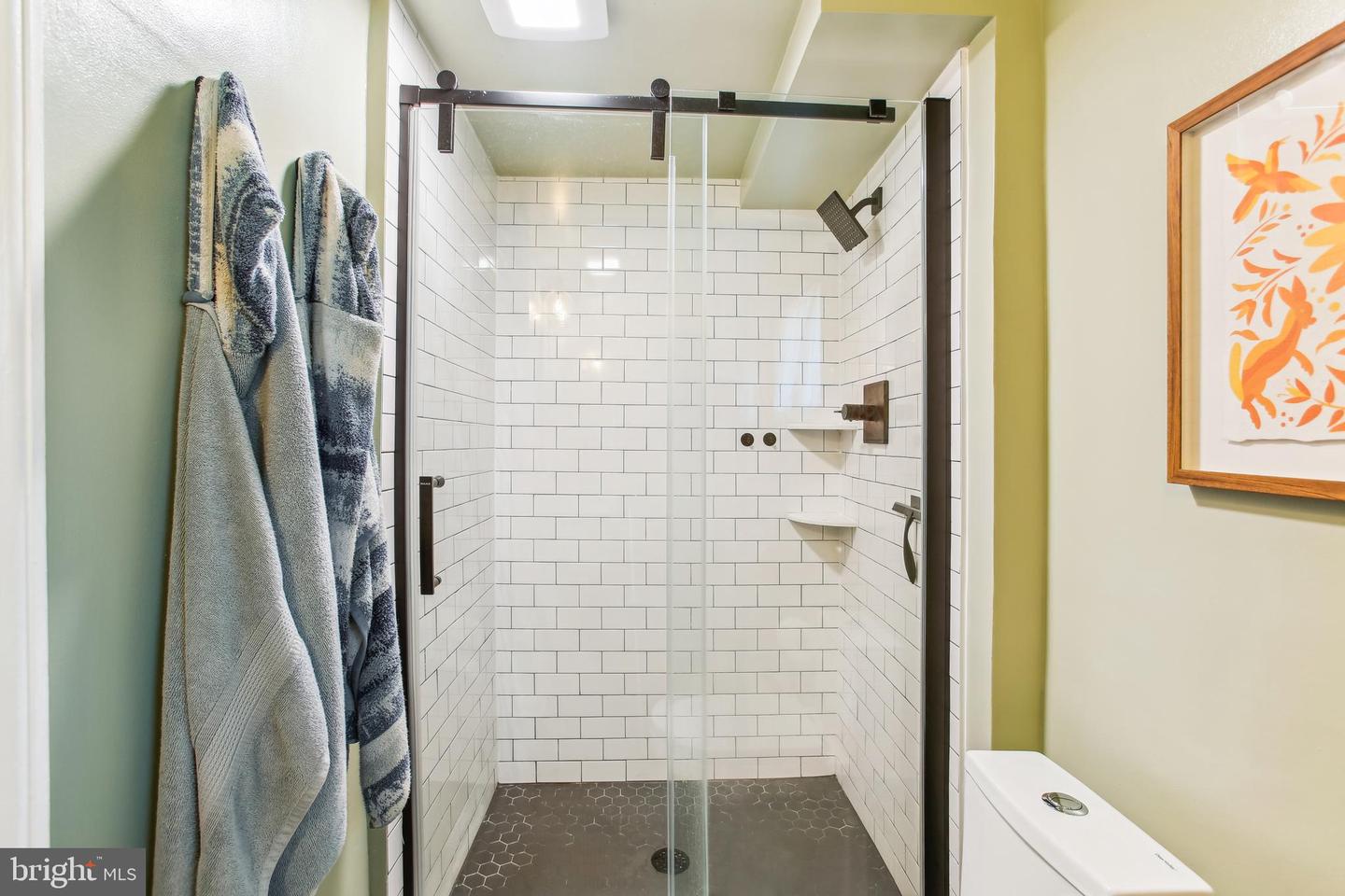 3909 17TH ST NE, WASHINGTON, District Of Columbia 20018, 3 Bedrooms Bedrooms, ,2 BathroomsBathrooms,Residential,For sale,3909 17TH ST NE,DCDC2207400 MLS # DCDC2207400