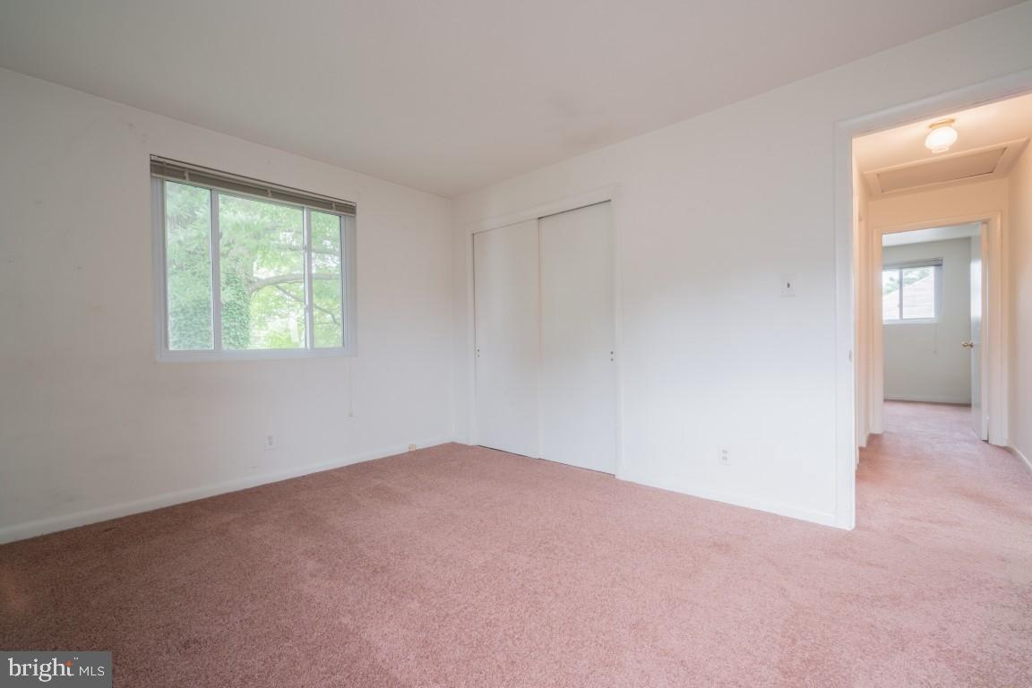 618 19TH ST S, ARLINGTON, Virginia 22202, 5 Bedrooms Bedrooms, 15 Rooms Rooms,3 BathroomsBathrooms,Residential,For sale,618 19TH ST S,VAAR2059772 MLS # VAAR2059772