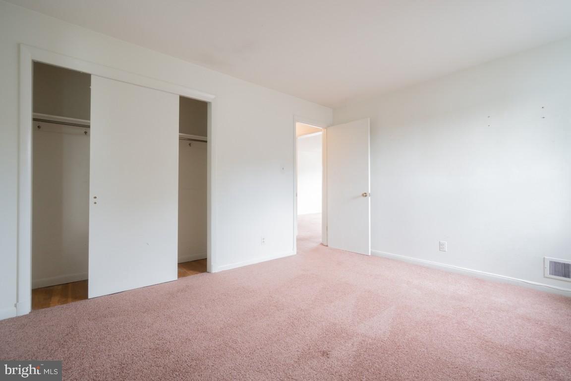 618 19TH ST S, ARLINGTON, Virginia 22202, 5 Bedrooms Bedrooms, 15 Rooms Rooms,3 BathroomsBathrooms,Residential,For sale,618 19TH ST S,VAAR2059772 MLS # VAAR2059772