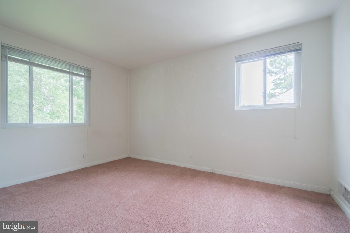 618 19TH ST S, ARLINGTON, Virginia 22202, 5 Bedrooms Bedrooms, 15 Rooms Rooms,3 BathroomsBathrooms,Residential,For sale,618 19TH ST S,VAAR2059772 MLS # VAAR2059772