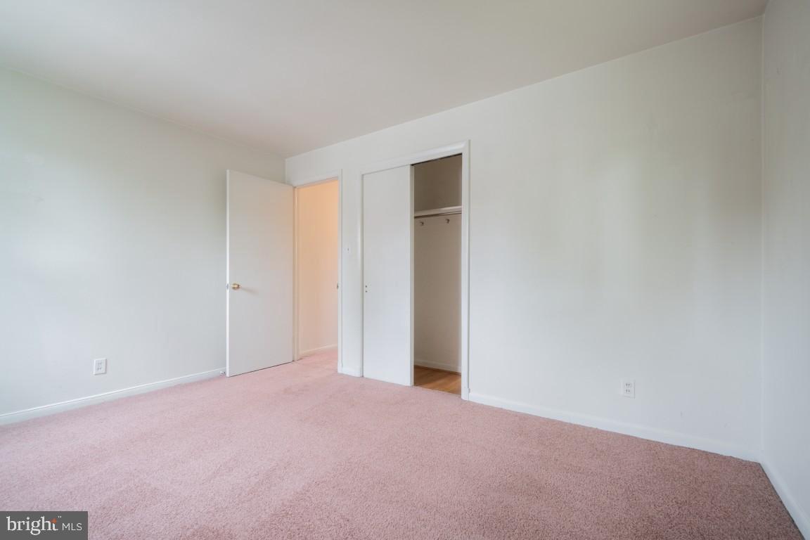 618 19TH ST S, ARLINGTON, Virginia 22202, 5 Bedrooms Bedrooms, 15 Rooms Rooms,3 BathroomsBathrooms,Residential,For sale,618 19TH ST S,VAAR2059772 MLS # VAAR2059772