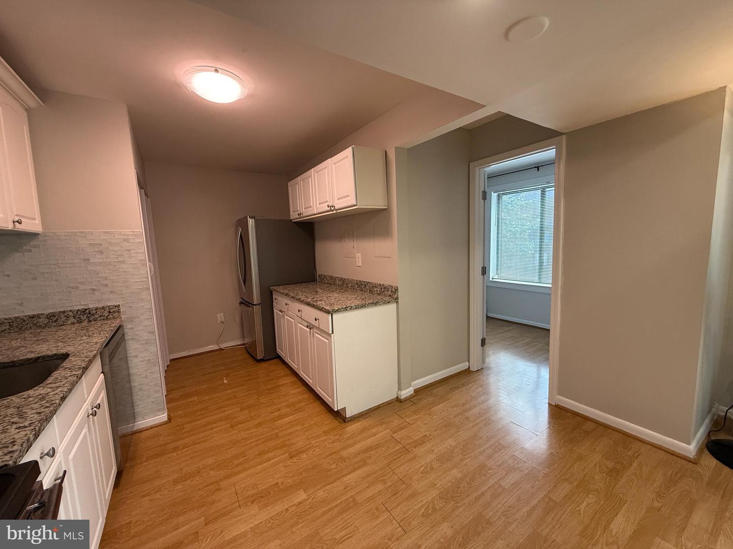 9711 KINGS CROWN CT #101, FAIRFAX, Virginia 22031, 2 Bedrooms Bedrooms, ,2 BathroomsBathrooms,Residential,For sale,9711 KINGS CROWN CT #101,VAFX2250108 MLS # VAFX2250108