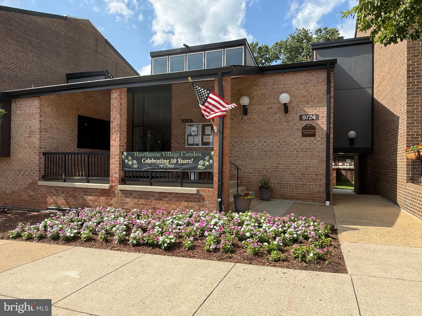 9711 KINGS CROWN CT #101, FAIRFAX, Virginia 22031, 2 Bedrooms Bedrooms, ,2 BathroomsBathrooms,Residential,For sale,9711 KINGS CROWN CT #101,VAFX2250108 MLS # VAFX2250108