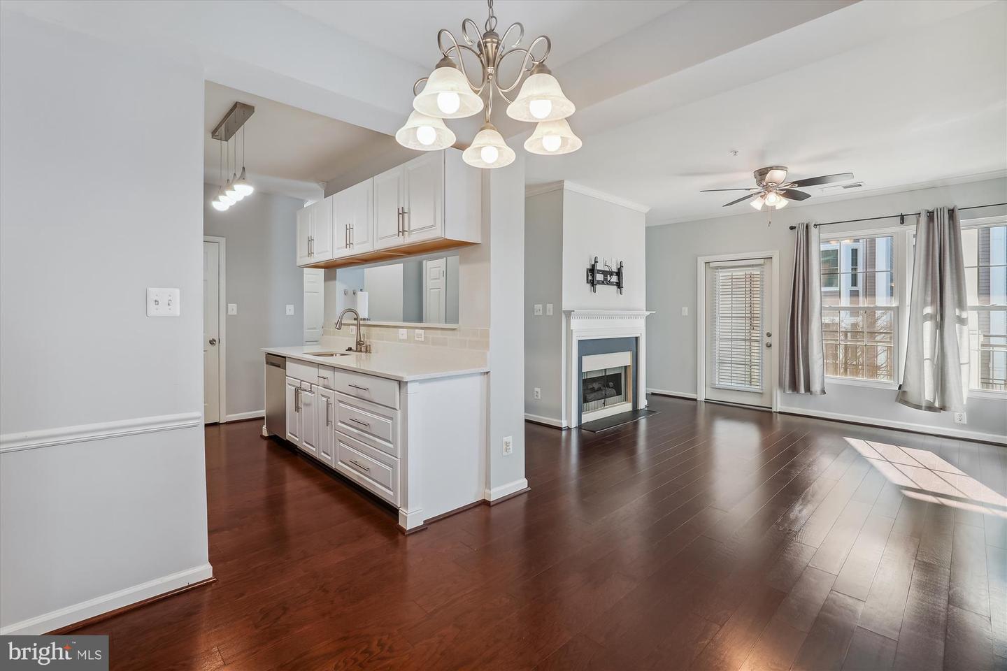 46588 DRYSDALE TER #203, STERLING, Virginia 20165, 2 Bedrooms Bedrooms, ,2 BathroomsBathrooms,Residential,For sale,46588 DRYSDALE TER #203,VALO2100372 MLS # VALO2100372
