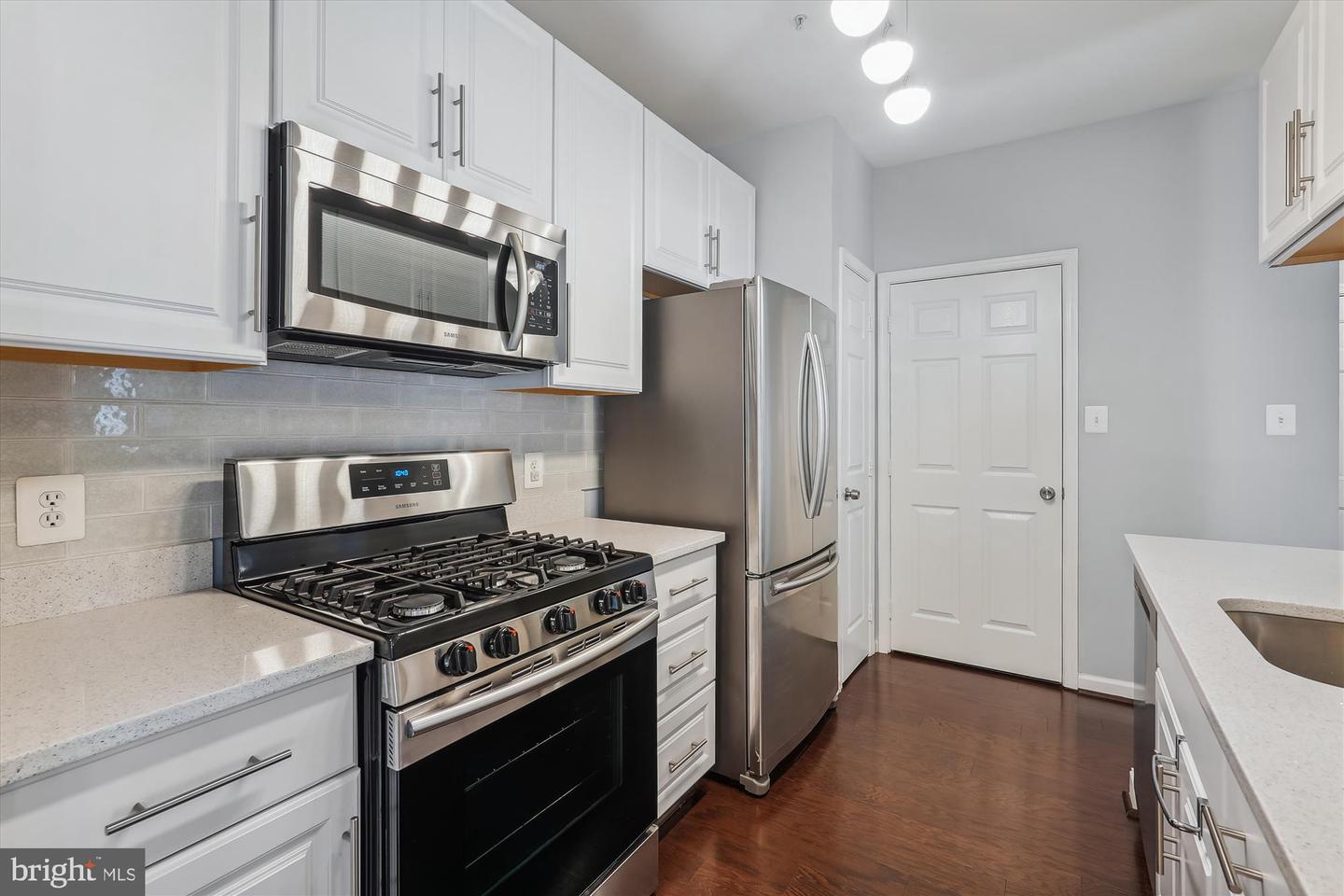 46588 DRYSDALE TER #203, STERLING, Virginia 20165, 2 Bedrooms Bedrooms, ,2 BathroomsBathrooms,Residential,For sale,46588 DRYSDALE TER #203,VALO2100372 MLS # VALO2100372
