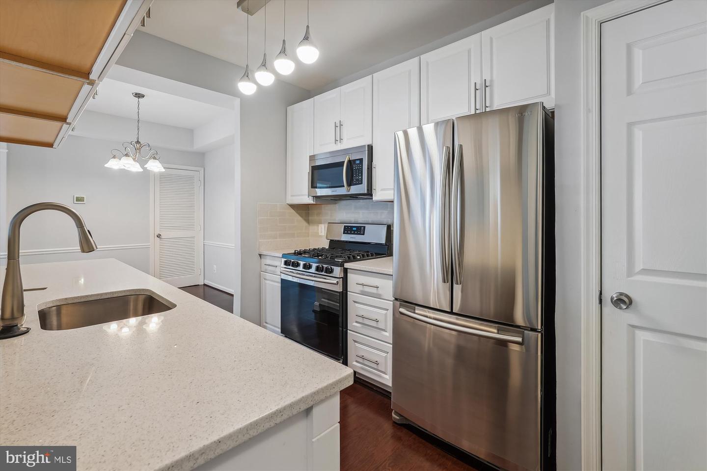 46588 DRYSDALE TER #203, STERLING, Virginia 20165, 2 Bedrooms Bedrooms, ,2 BathroomsBathrooms,Residential,For sale,46588 DRYSDALE TER #203,VALO2100372 MLS # VALO2100372
