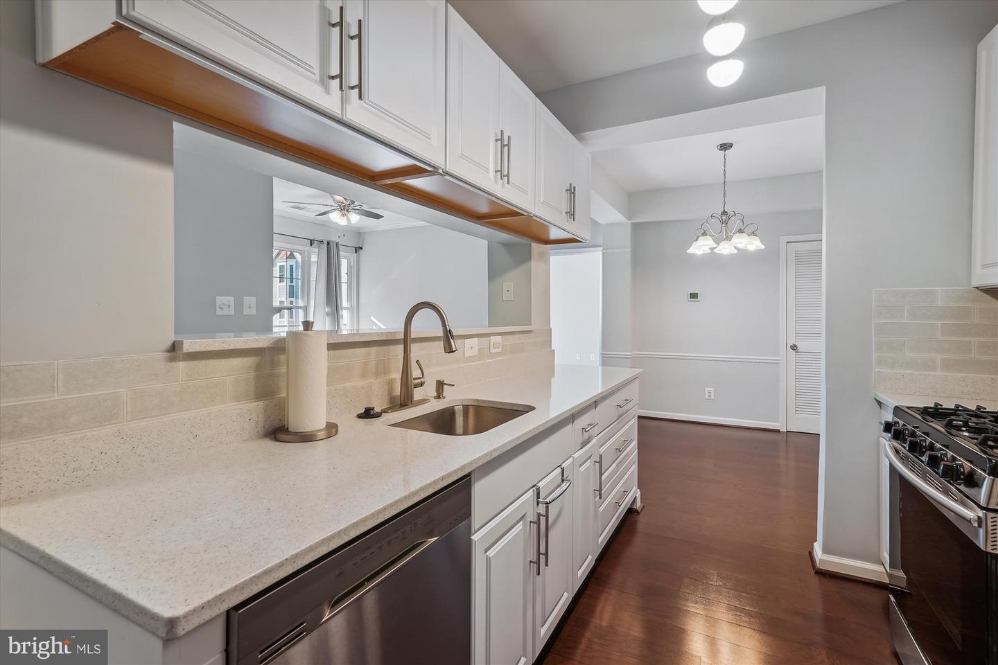 46588 DRYSDALE TER #203, STERLING, Virginia 20165, 2 Bedrooms Bedrooms, ,2 BathroomsBathrooms,Residential,For sale,46588 DRYSDALE TER #203,VALO2100372 MLS # VALO2100372