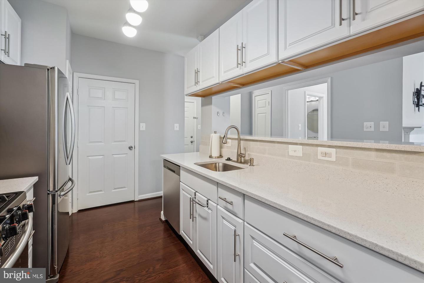46588 DRYSDALE TER #203, STERLING, Virginia 20165, 2 Bedrooms Bedrooms, ,2 BathroomsBathrooms,Residential,For sale,46588 DRYSDALE TER #203,VALO2100372 MLS # VALO2100372