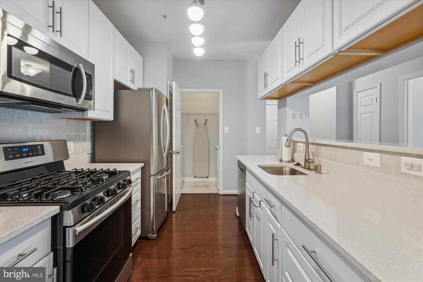 46588 DRYSDALE TER #203, STERLING, Virginia 20165, 2 Bedrooms Bedrooms, ,2 BathroomsBathrooms,Residential,For sale,46588 DRYSDALE TER #203,VALO2100372 MLS # VALO2100372