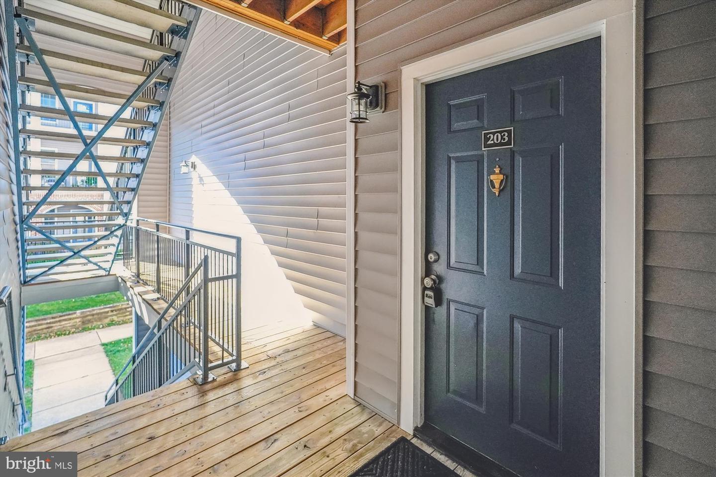 46588 DRYSDALE TER #203, STERLING, Virginia 20165, 2 Bedrooms Bedrooms, ,2 BathroomsBathrooms,Residential,For sale,46588 DRYSDALE TER #203,VALO2100372 MLS # VALO2100372