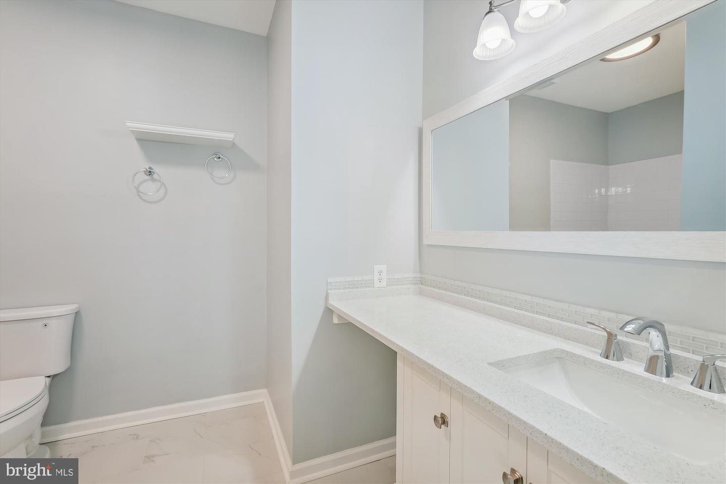46588 DRYSDALE TER #203, STERLING, Virginia 20165, 2 Bedrooms Bedrooms, ,2 BathroomsBathrooms,Residential,For sale,46588 DRYSDALE TER #203,VALO2100372 MLS # VALO2100372