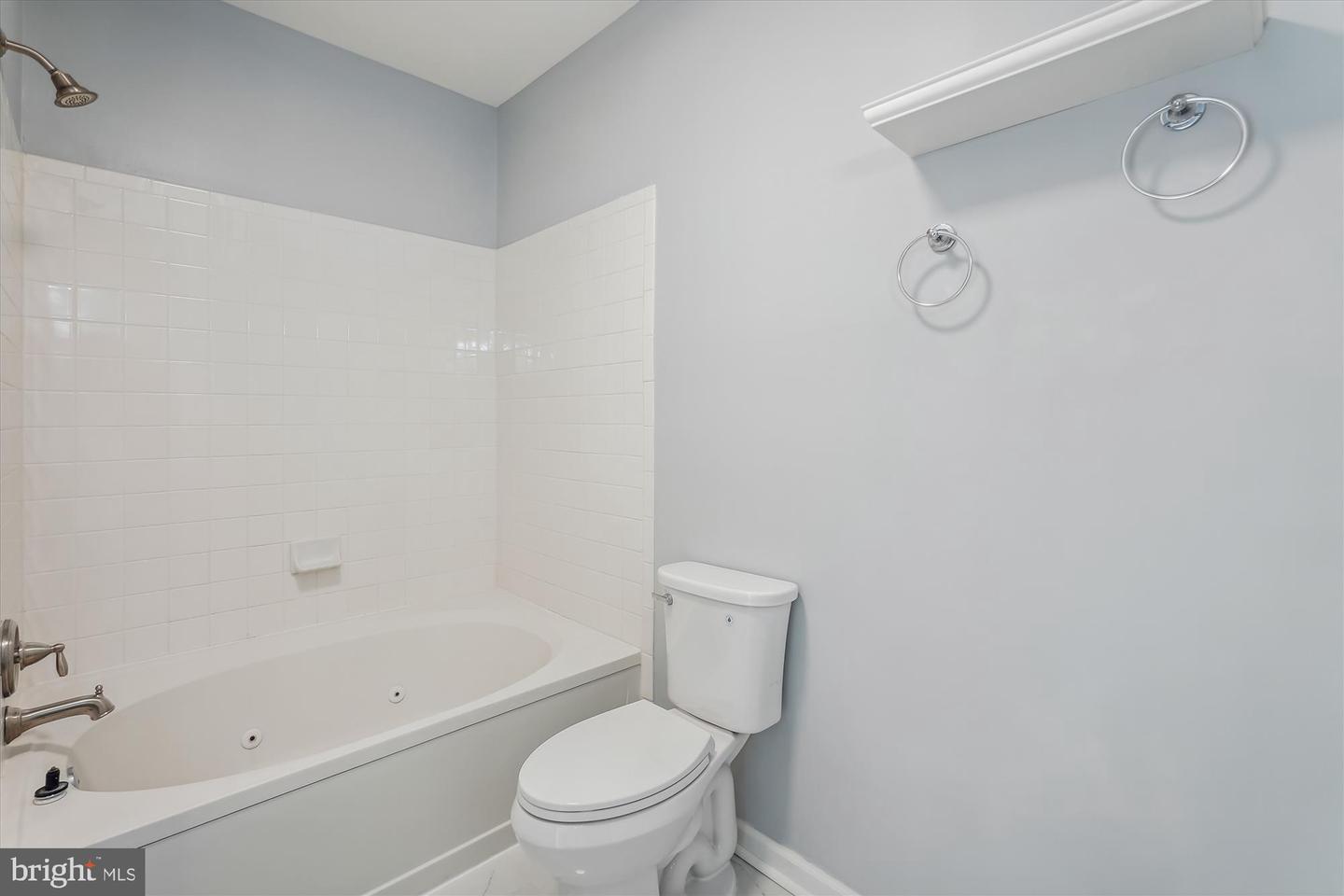 46588 DRYSDALE TER #203, STERLING, Virginia 20165, 2 Bedrooms Bedrooms, ,2 BathroomsBathrooms,Residential,For sale,46588 DRYSDALE TER #203,VALO2100372 MLS # VALO2100372