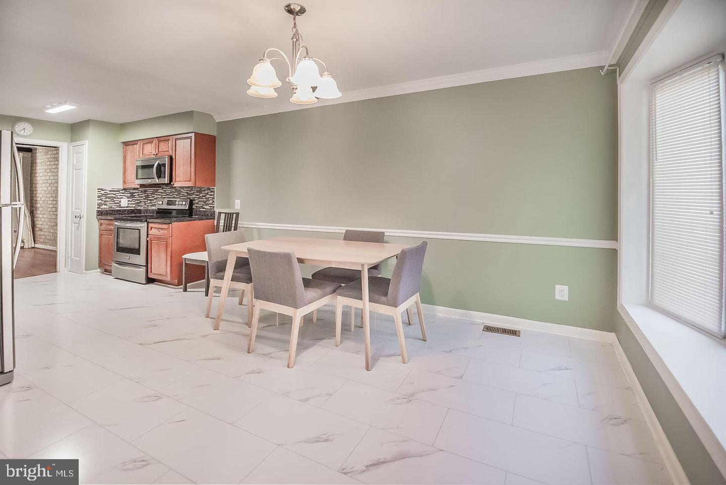 6611 ROSECROFT PL, FALLS CHURCH, Virginia 22043, 3 Bedrooms Bedrooms, ,3 BathroomsBathrooms,Residential,For sale,6611 ROSECROFT PL,VAFX2250014 MLS # VAFX2250014
