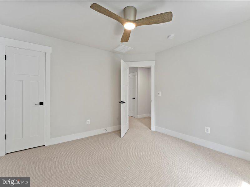 11433 POPES HEAD RD, FAIRFAX, Virginia 22030, 5 Bedrooms Bedrooms, ,3 BathroomsBathrooms,Residential,For sale,11433 POPES HEAD RD,VAFX2250024 MLS # VAFX2250024
