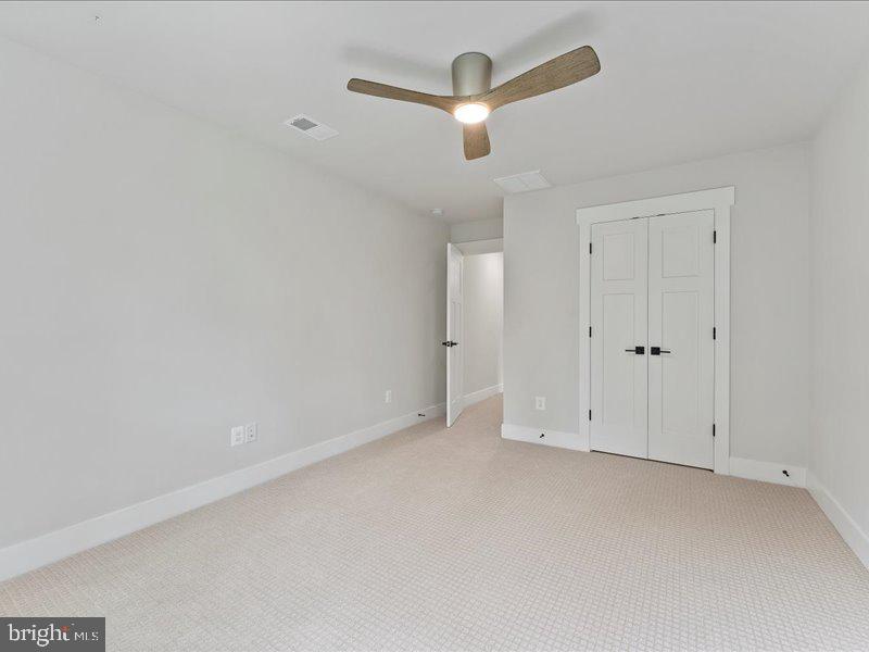 11433 POPES HEAD RD, FAIRFAX, Virginia 22030, 5 Bedrooms Bedrooms, ,3 BathroomsBathrooms,Residential,For sale,11433 POPES HEAD RD,VAFX2250024 MLS # VAFX2250024