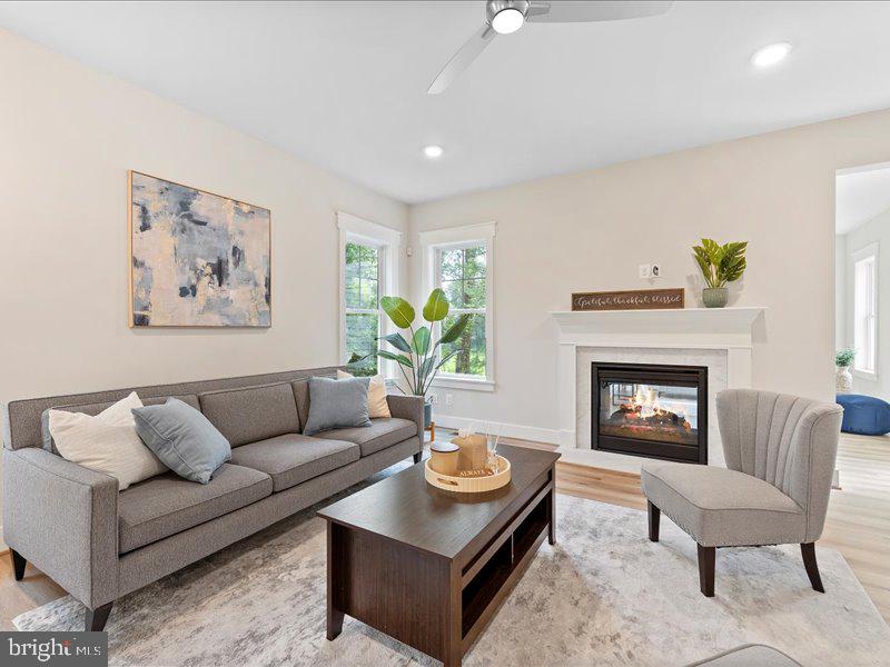 11433 POPES HEAD RD, FAIRFAX, Virginia 22030, 5 Bedrooms Bedrooms, ,3 BathroomsBathrooms,Residential,For sale,11433 POPES HEAD RD,VAFX2250024 MLS # VAFX2250024