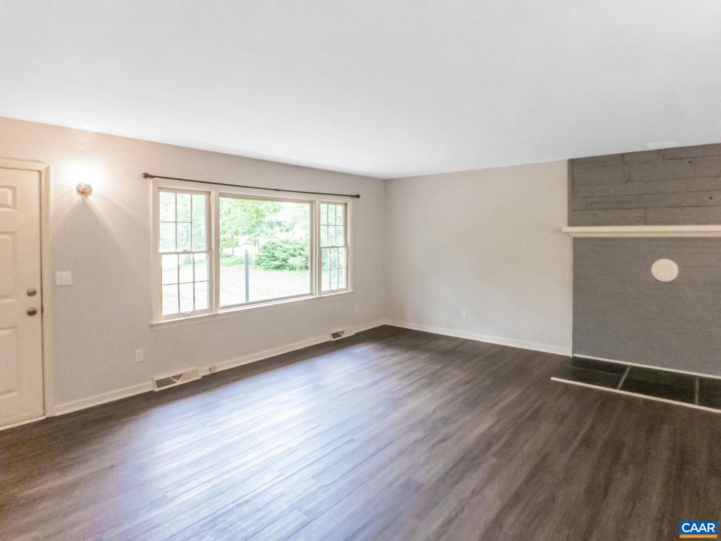 5553 BROOKWOOD RD, CROZET, Virginia 22932, 3 Bedrooms Bedrooms, ,2 BathroomsBathrooms,Residential,For sale,5553 BROOKWOOD RD,666054 MLS # 666054