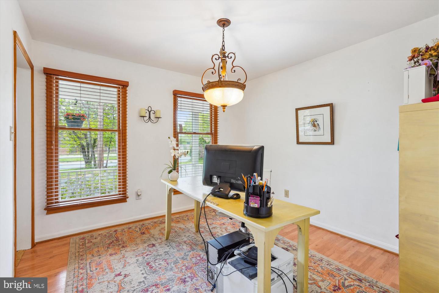 2915 CHAIN BRIDGE RD, OAKTON, Virginia 22124, 4 Bedrooms Bedrooms, ,3 BathroomsBathrooms,Residential,For sale,2915 CHAIN BRIDGE RD,VAFX2235472 MLS # VAFX2235472